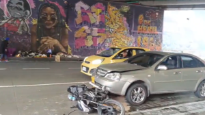 Lee más sobre el artículo Dos incidentes afectan la movilidad sobre la Avenida el Dorado en Bogotá