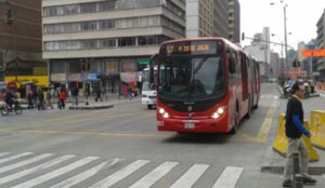 Lee más sobre el artículo Se normaliza la operación en la troncal carrera 10ª de Transmilenio