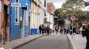 Lee más sobre el artículo Continúa el bloqueo por manifestación en la carrera 6 con calle 8